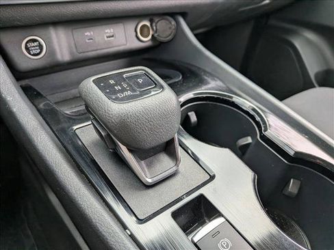 Used 2023 Nissan Rogue S FWD image 17