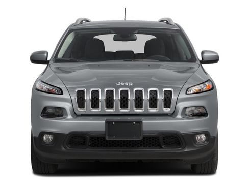 Certified 2018 Jeep Cherokee Latitude w/ Altitude Package AWD/4WD image 4