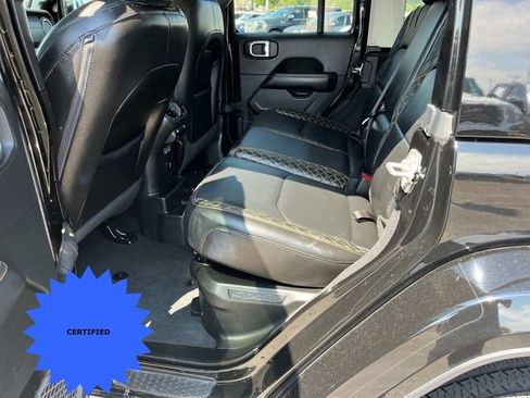 Used 2022 Jeep Wrangler Unlimited Sahara image 7