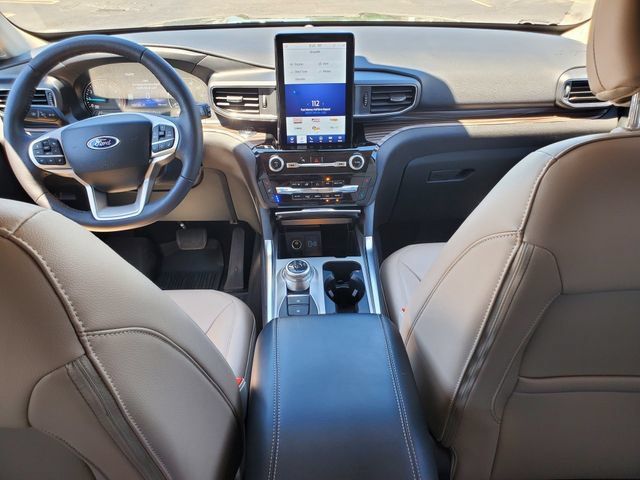 Used 2024 Ford Explorer Limited w/ Limited Technology Package AWD/4WD image 8