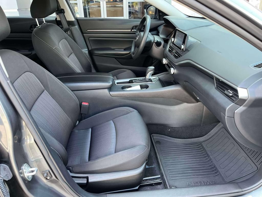 Used 2023 Nissan Altima 2.5 S FWD image 21