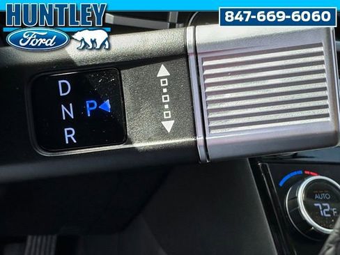 Used 2025 Hyundai Santa Fe Limited AWD/4WD image 39