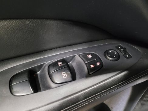 Used 2017 Nissan Pathfinder SL w/ SL Premium Package AWD/4WD image 27