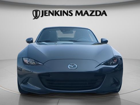 Used 2023 MAZDA MX-5 Miata Grand Touring image 2