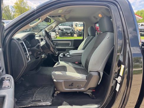 Used 2016 RAM 2500 SLT w/ Popular Equipment Group AWD/4WD image 10