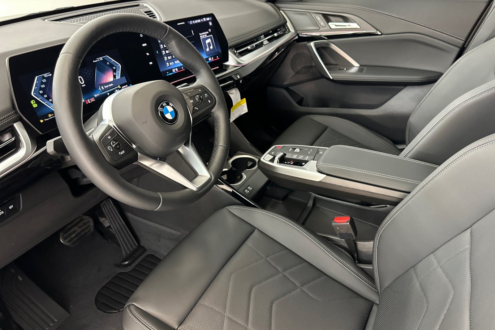New 2026 BMW X1 xDrive28i w/ Convenience Package AWD/4WD image 4