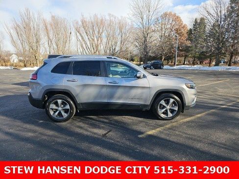 Used 2019 Jeep Cherokee Limited image 7