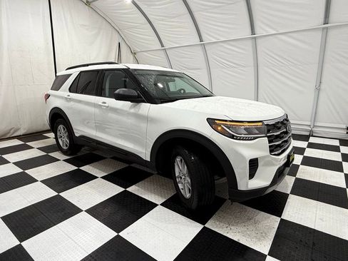 New 2026 Ford Explorer Active image 8