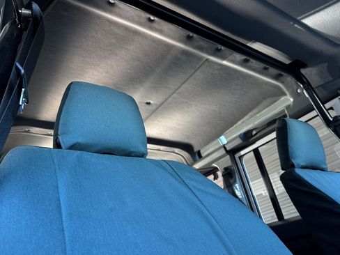 Used 1993 Land Rover Defender 110 image 18