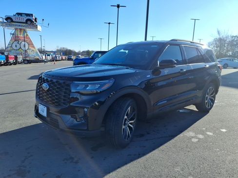 New 2026 Ford Explorer ST-Line RWD image 7