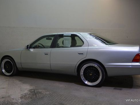 Used 1998 Lexus LS 400 RWD image 5