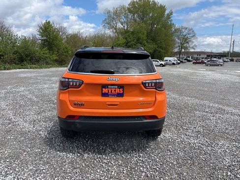 Used 2026 Jeep Compass Limited AWD/4WD image 13