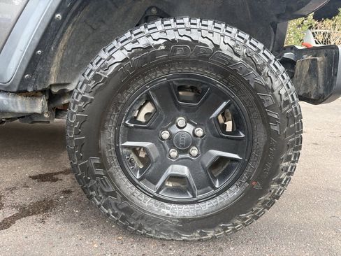 Certified 2021 Jeep Gladiator Mojave w/ Trailer Tow Package image 5