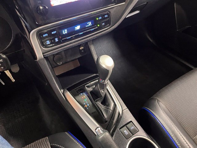 Used 2019 Toyota Corolla SE FWD image 30