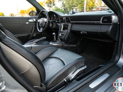 Used 2006 Porsche 911 Carrera S RWD image 40