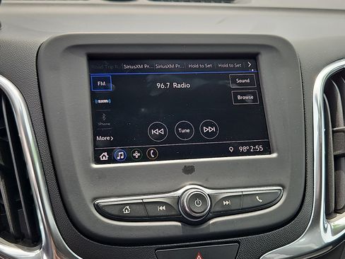 Used 2021 Chevrolet Equinox LT FWD image 17
