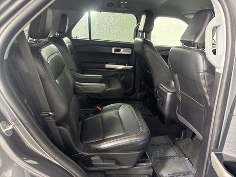 Used 2022 Ford Explorer Limited w/ Equipment Group 301A AWD/4WD image 20