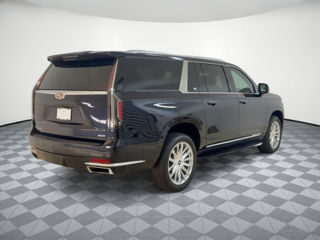 Used 2023 Cadillac Escalade ESV Premium Luxury w/ LPO, Floor Liner Package AWD/4WD image 9