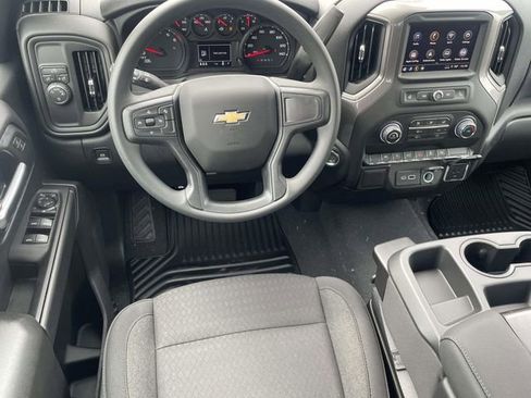 New 2026 Chevrolet Silverado 1500 Custom RWD image 10