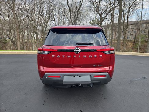 New 2026 Nissan Pathfinder SL w/ SL Premium Package AWD/4WD image 8