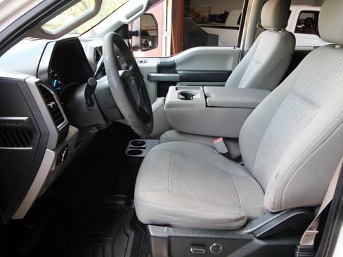 Used 2017 Ford F350 XLT w/ XLT Value Package AWD/4WD image 20