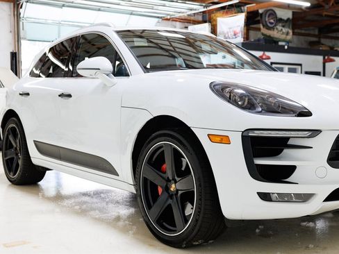 Used 2018 Porsche Macan GTS AWD/4WD image 25