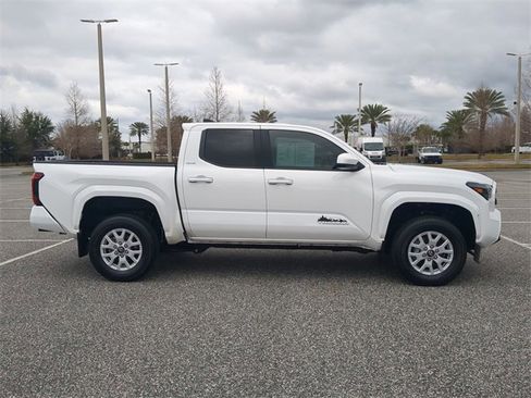 Certified 2024 Toyota Tacoma SR5 image 3