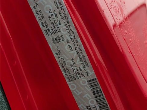 Used 2025 Jeep Wrangler Unlimited Sahara w/ Safety Group image 33