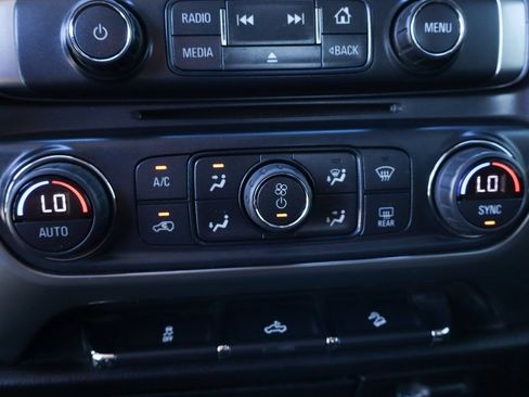 Used 2019 Chevrolet Silverado 1500 LT w/ All Star Edition image 34