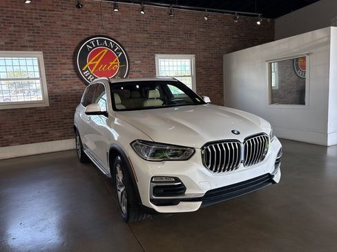 Used 2019 BMW X5 xDrive40i w/ Premium Package image 13