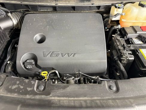Used 2023 Chevrolet Traverse LT FWD image 45