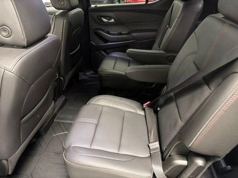 Used 2023 Chevrolet Traverse RS w/ LPO, Floor Liner Package FWD image 16