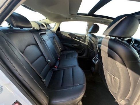 Used 2020 Kia Cadenza Limited image 28