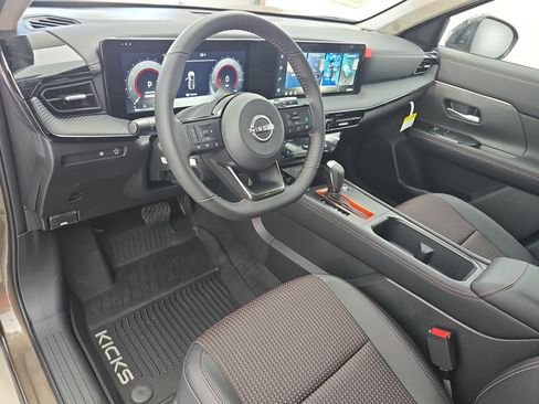 New 2026 Nissan Kicks SR FWD image 15