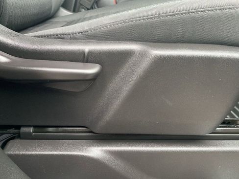 Used 2022 Chevrolet Silverado 1500 LT image 13