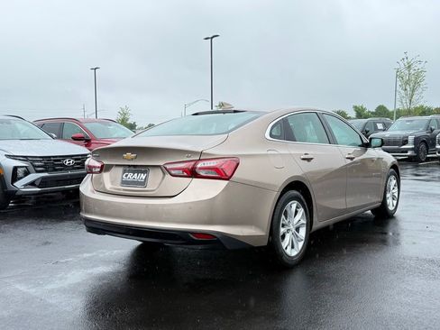 Used 2019 Chevrolet Malibu LT w/ Driver Confidence Package II FWD image 5