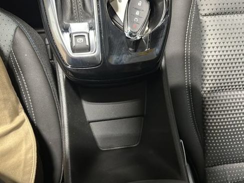 Used 2025 Chevrolet Trax LT w/ Driver Confidence Package FWD image 20