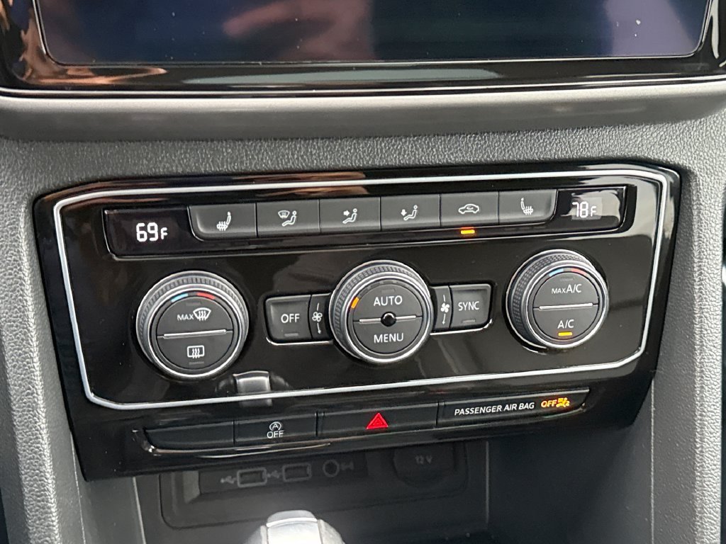 Used 2020 Volkswagen Atlas Cross Sport SEL FWD image 17