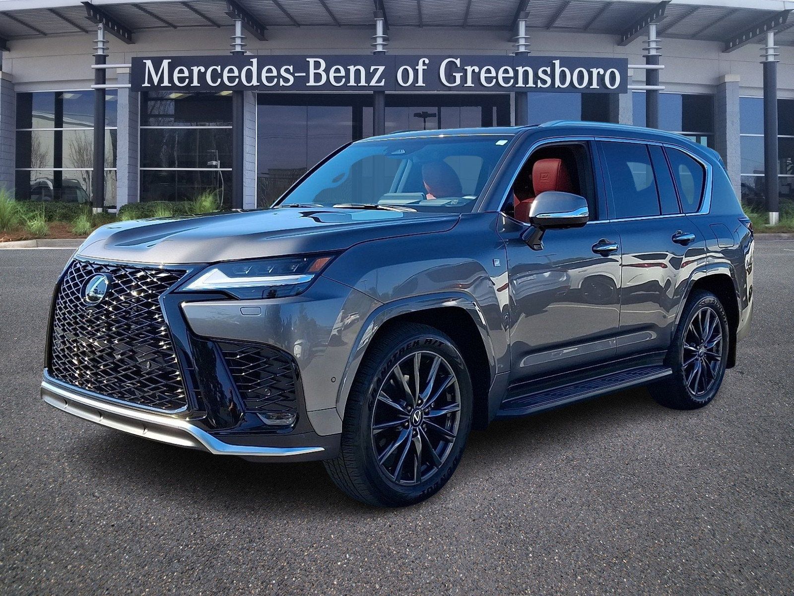 Used 2025 Lexus LX 700h F Sport w/ Accessory Package (Z1) AWD/4WD image 3
