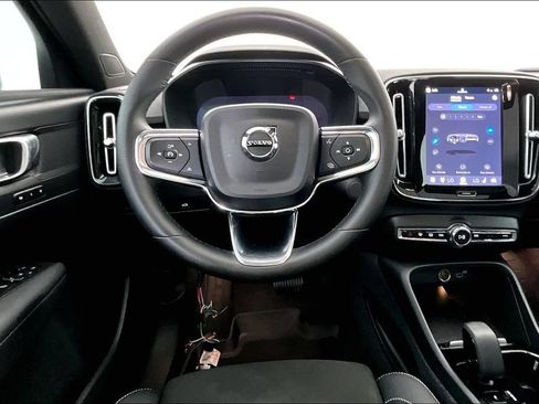 Used 2023 Volvo C40 P8 Recharge Plus w/ Climate Package AWD/4WD image 5