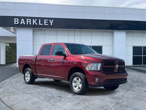 Used 2017 RAM 1500 Express image 1