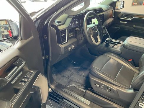Used 2024 GMC Sierra 1500 Denali w/ Denali Reserve Package AWD/4WD image 9