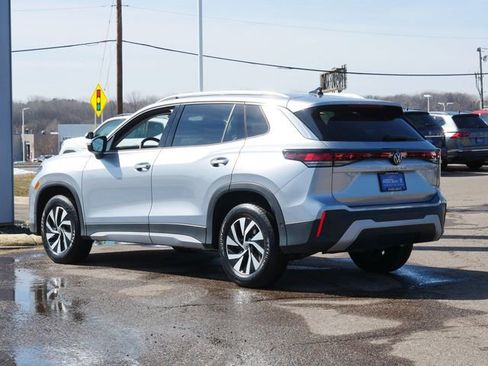 Used 2025 Volkswagen Tiguan S image 5