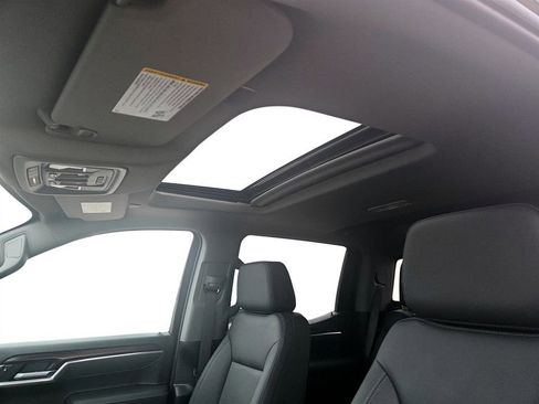 New 2026 GMC Sierra 1500 SLT w/ SLT Premium Package image 29