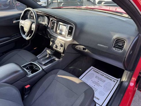 Used 2015 Dodge Charger SE w/ Power Sunroof Group RWD image 28