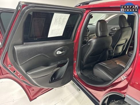 Used 2021 Jeep Cherokee Latitude Plus image 22