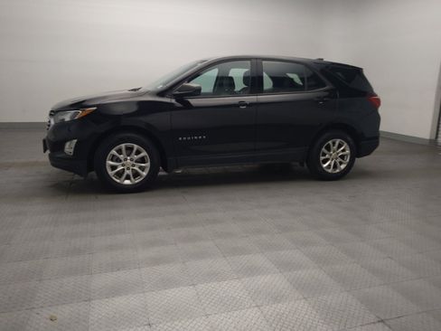 Used 2019 Chevrolet Equinox LS FWD image 2