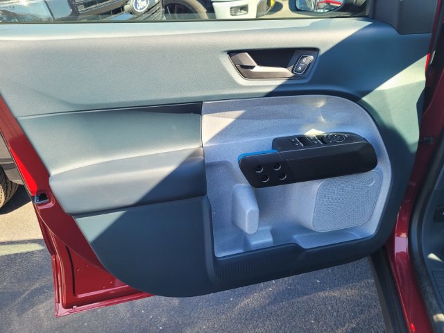 New 2026 Ford Maverick XLT w/ XLT Luxury Package FWD image 8