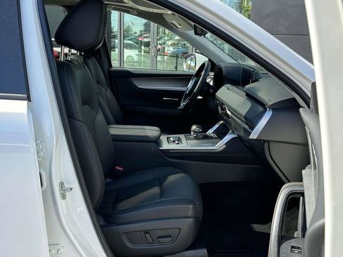 Used 2024 MAZDA CX-90 Plug-In Hybrid w/ Premium Pkg image 11