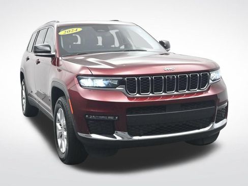 Used 2024 Jeep Grand Cherokee L Limited w/ Luxury Tech Group II RWD image 3